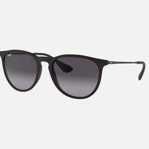 Black Erika Classic Ray-Bans!